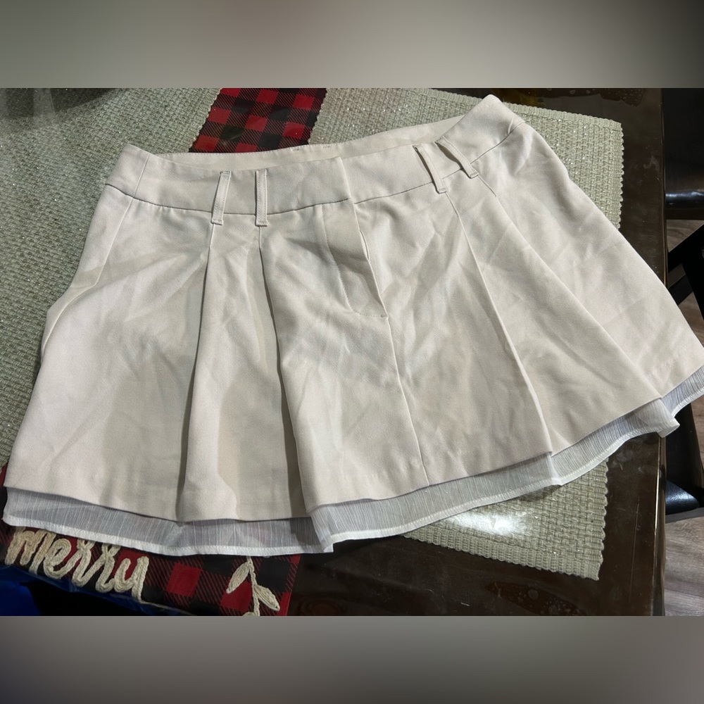 H&M Divided Cream Skirt